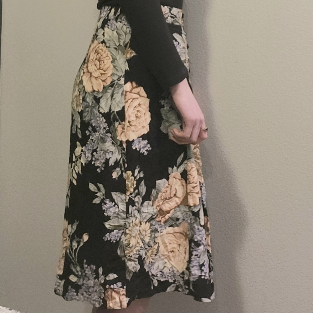 Vintage Express Floral A-Line Skirt - Picture 3 of 8